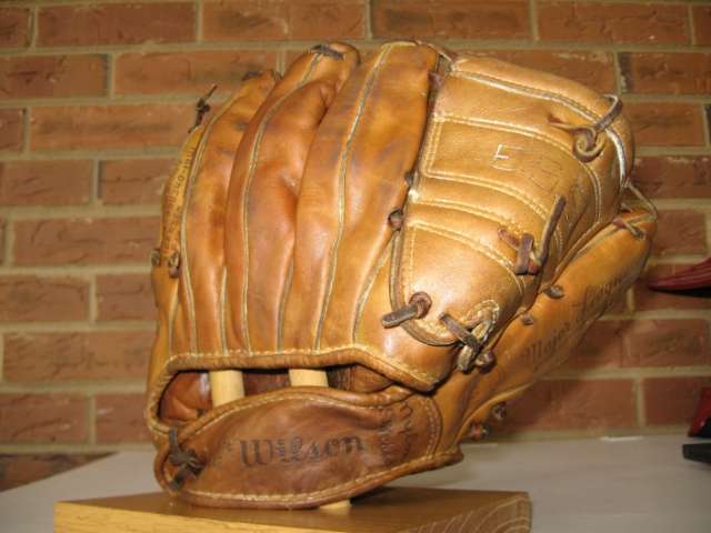 Jackie Brandt Wilson A2145 Back